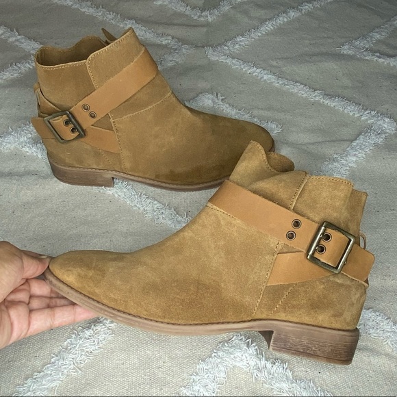 ASOS Chelsea Boots - Picture 2 of 3